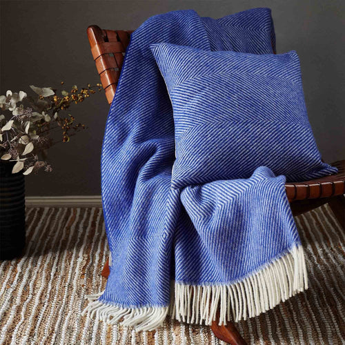 Gotland cushion cover, ultramarine & cream, 100% new wool & 100% linen | URBANARA cushion covers