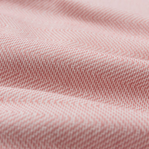 Ilhavo Beach Towel dusty pink & natural white, 100% organic cotton | URBANARA beach towels