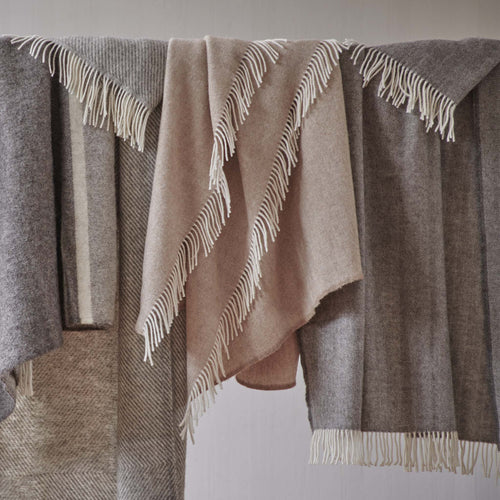 Corcovado Alpaca Blanket in grey & off-white | Home & Living inspiration | URBANARA
