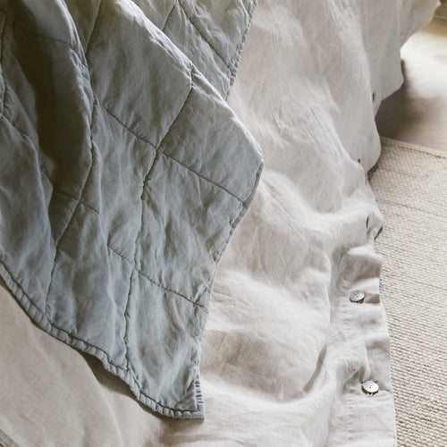 Bedspread Karlay Green grey, 100% Linen | URBANARA Bedspreads & Quilts