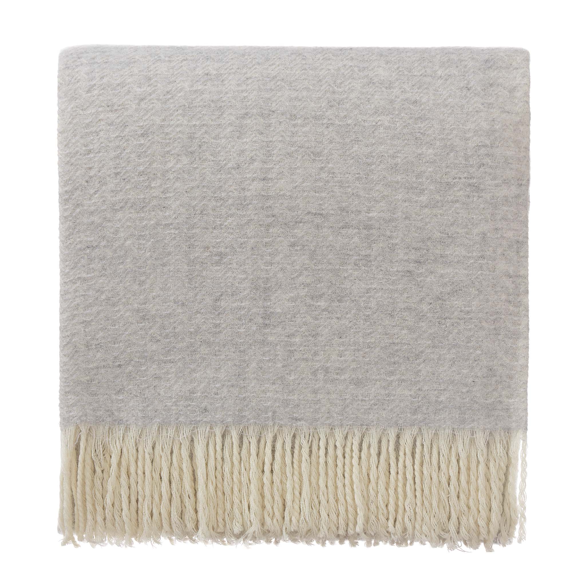 Urbanara throws outlet