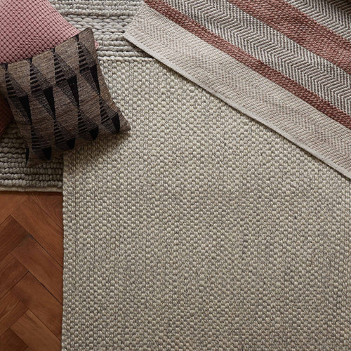 Teesta rug in light grey, 100% new wool |Find the perfect wool rugs