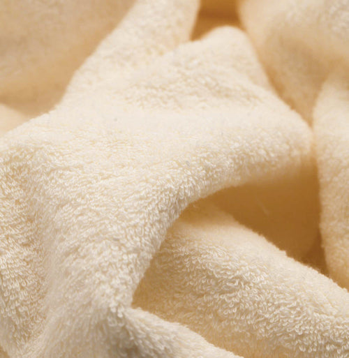 Penela hand towel in off-white, 100% egyptian cotton |Find the perfect cotton towels