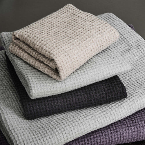 Natural Neris Handtuch | Home & Living inspiration | URBANARA