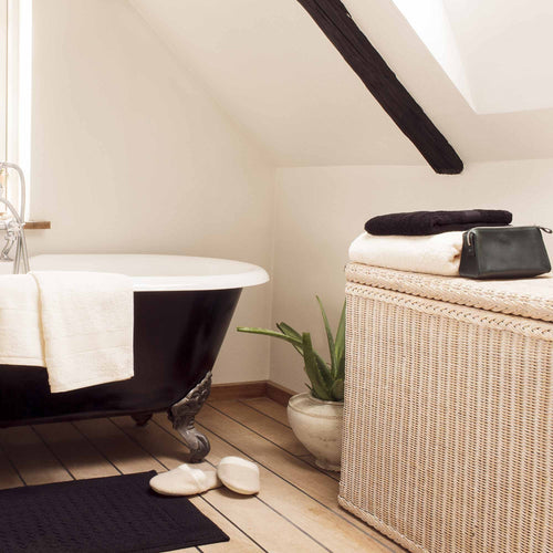 Chalk white Java Wäschekorb | Home & Living inspiration | URBANARA
