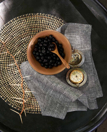 Zarasai place mat, black & white, 100% linen