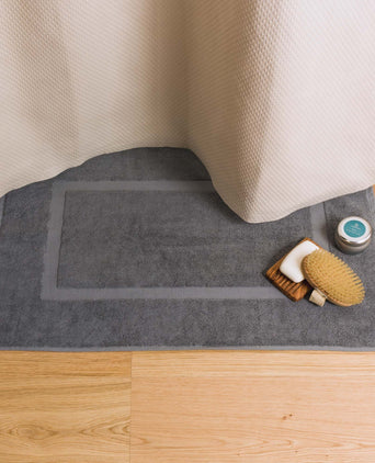 Penela bath mat, platinum grey, 100% egyptian cotton