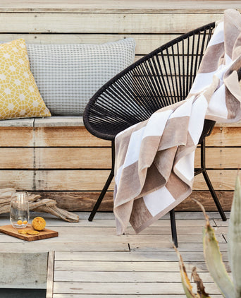 Avelar beach towel, white & natural, 100% cotton