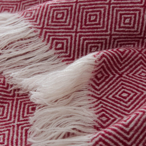 Uyuni blanket, bordeaux red & cream, 100% cashmere wool | URBANARA cashmere blankets