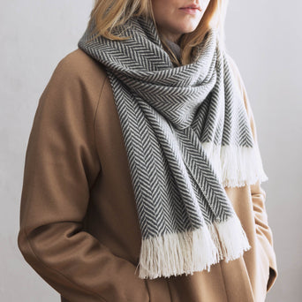 Nerva Cashmere Scarf charcoal & cream, 100% cashmere wool & wool