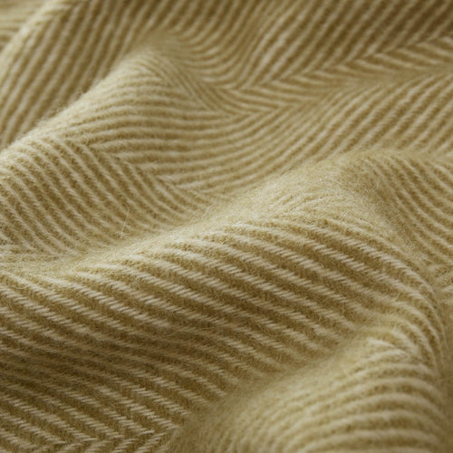 Salantai blanket in moss green & cream, 100% new wool |Find the perfect wool blankets