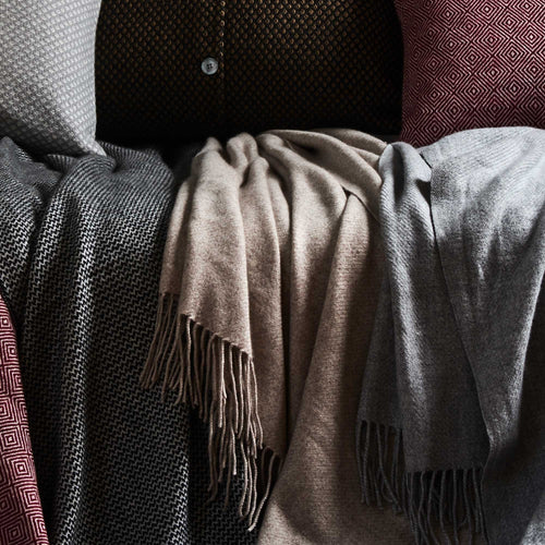 Almora blanket, sand, 50% cashmere wool | URBANARA cashmere blankets