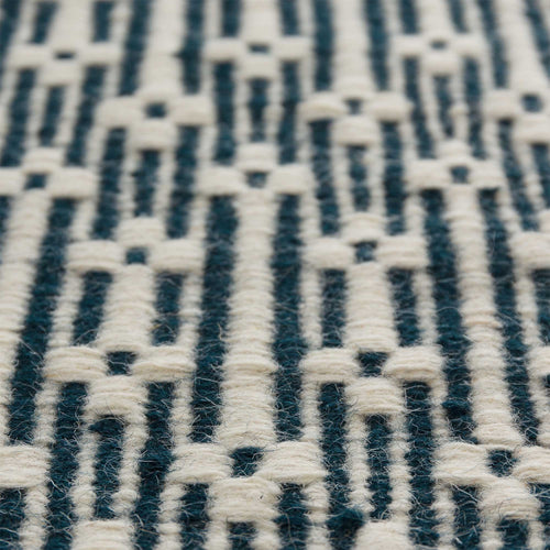 Lumaco rug in teal & off-white, 100% wool |Find the perfect wool rugs
