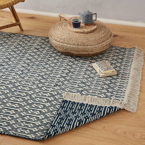Teal & Off-white Lumaco Teppich | Home & Living inspiration | URBANARA