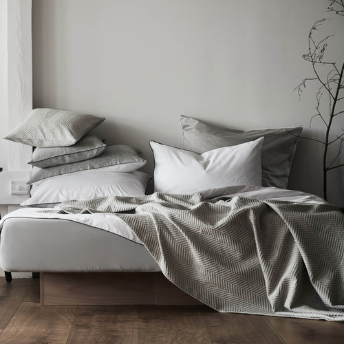 Grey melange Lixa Tagesdecke | Home & Living inspiration | URBANARA
