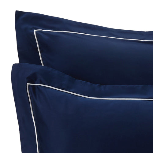 Karakol pillowcase, dark blue & off-white, 100% cotton | URBANARA sateen bedding