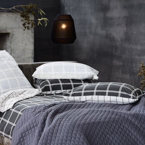 Charcoal & Light grey Brelade Bettdeckenbezug | Home & Living inspiration | URBANARA
