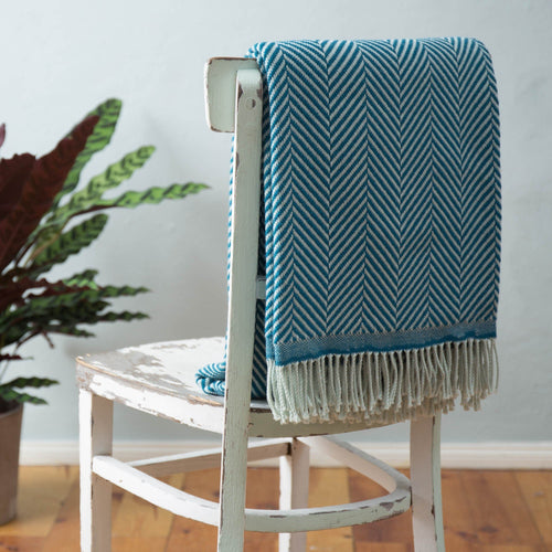 Teal & Mint Salla Decke | Home & Living inspiration | URBANARA
