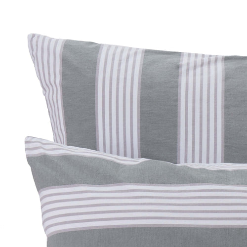 Green grey & Grey & White Beja Kissenbezug | Home & Living inspiration | URBANARA