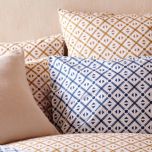 White & Denim blue Arouca Kissenbezug | Home & Living inspiration | URBANARA