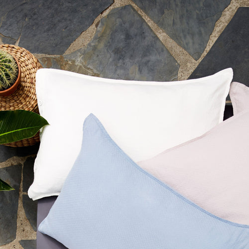 White Lousa Bettdeckenbezug | Home & Living inspiration | URBANARA