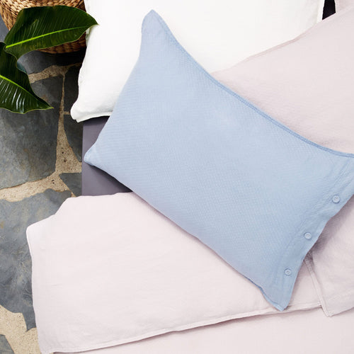 Light grey blue Lousa Bettdeckenbezug | Home & Living inspiration | URBANARA