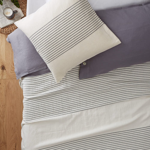 Cream & Black Kadan Kissenhülle | Home & Living inspiration | URBANARA