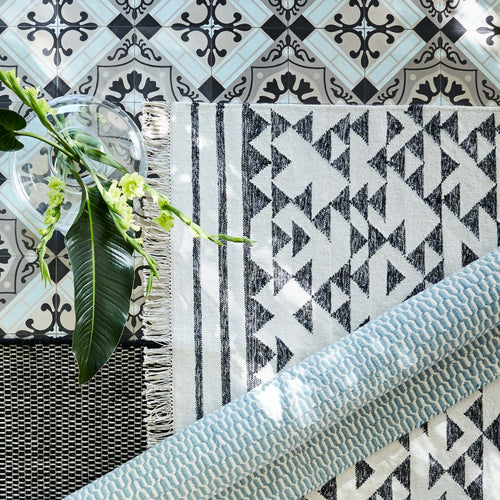 Kenai rug, black & off-white, 60% wool & 40% cotton | URBANARA wool rugs