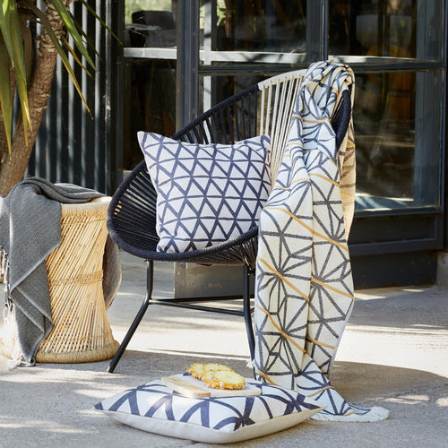 Natural white & Dark blue & Mustard Arade Strandtuch | Home & Living inspiration | URBANARA