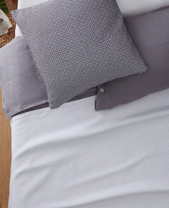 Mondego cushion cover, dark blue & white, 100% cotton