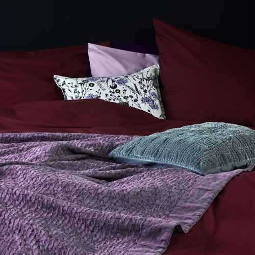Ruby red Perpignan Bettdeckenbezug | Home & Living inspiration | URBANARA