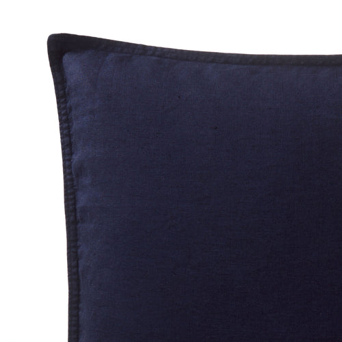 Dark blue Estoril Kissenhülle | Home & Living inspiration | URBANARA