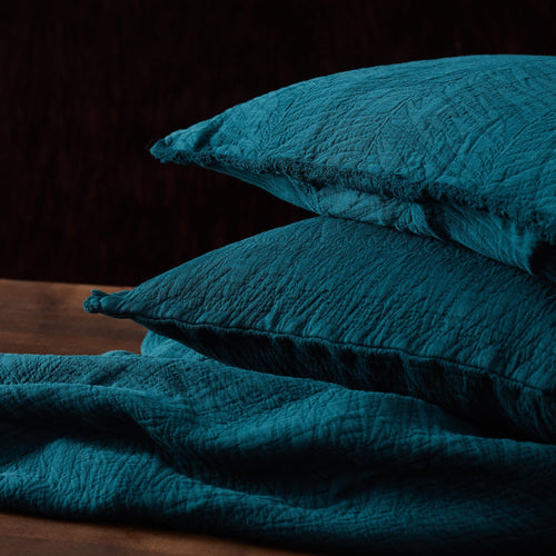 Ruivo bedspread, forest green, 100% cotton | URBANARA bedspreads & quilts