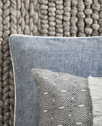 Sameiro cushion cover, dark grey blue & white, 100% linen