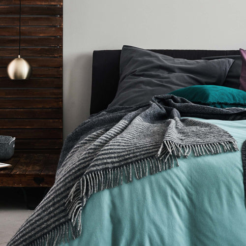 Dark blue & Grey melange Visby Decke | Home & Living inspiration | URBANARA
