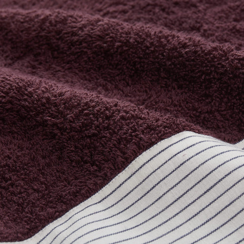 Luni beach towel in aubergine, 100% cotton |Find the perfect beach towels