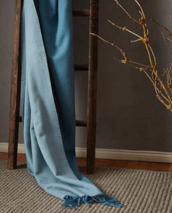 Sontra blanket, green grey & light grey green, 10% cashmere wool & 90% wool