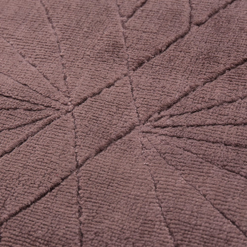 Arreau rug in plum, 100% viscose |Find the perfect viscose rugs