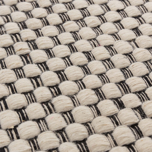 Kalanka rug in natural white & black, 90% new wool & 10% cotton |Find the perfect wool rugs