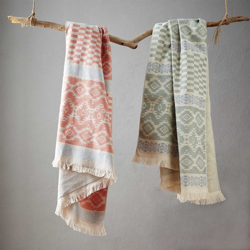 Light powder pink & Papaya & Ice blue Gilao Strandtuch | Home & Living inspiration | URBANARA