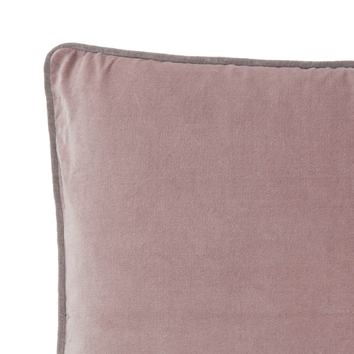 Blush pink & Grey Suri Kissenhülle | Home & Living inspiration | URBANARA