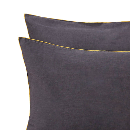 Dark grey & Bright mustard Alvalade Kissenbezug | Home & Living inspiration | URBANARA