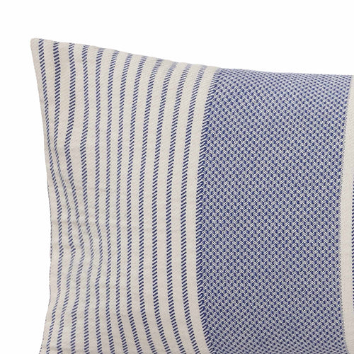 Ultramarine & White Kadan Kissenhülle | Home & Living inspiration | URBANARA