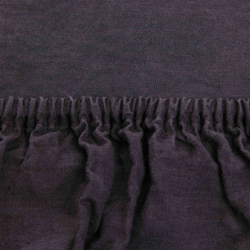 Dark grey Mafalda Spannbettlaken | Home & Living inspiration | URBANARA