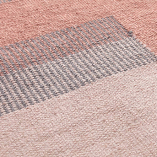Indari runner, grey & light pink & dusty pink, 100% pet | URBANARA outdoor accessories