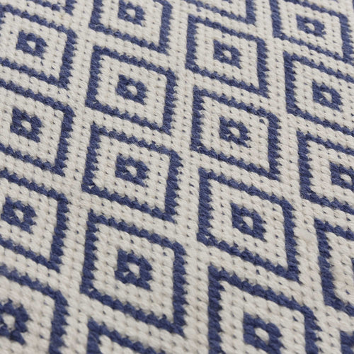 Barota rug in ultramarine & white, 100% pet |Find the perfect outdoor accessories