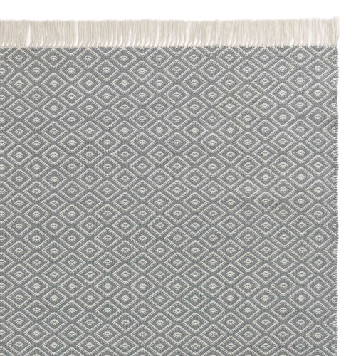 Green grey & White Barota Teppich | Home & Living inspiration | URBANARA