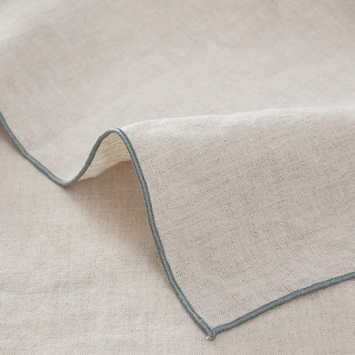 Natural & Green grey Alvalade Tischdecke | Home & Living inspiration | URBANARA