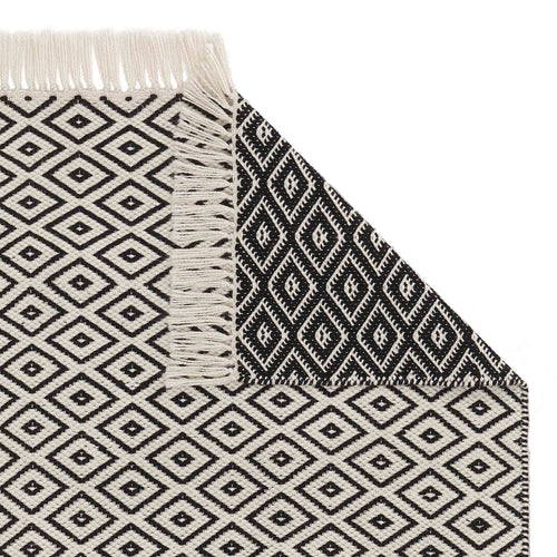 Black & White Barota Fussmatte | Home & Living inspiration | URBANARA