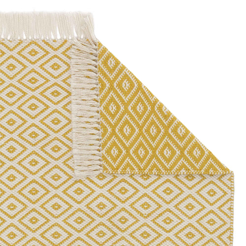 Bright mustard & White Barota Fussmatte | Home & Living inspiration | URBANARA